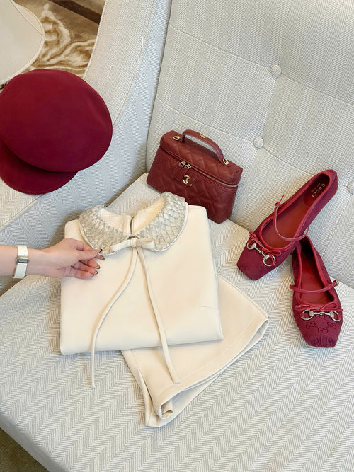 Scalloped Collar Set