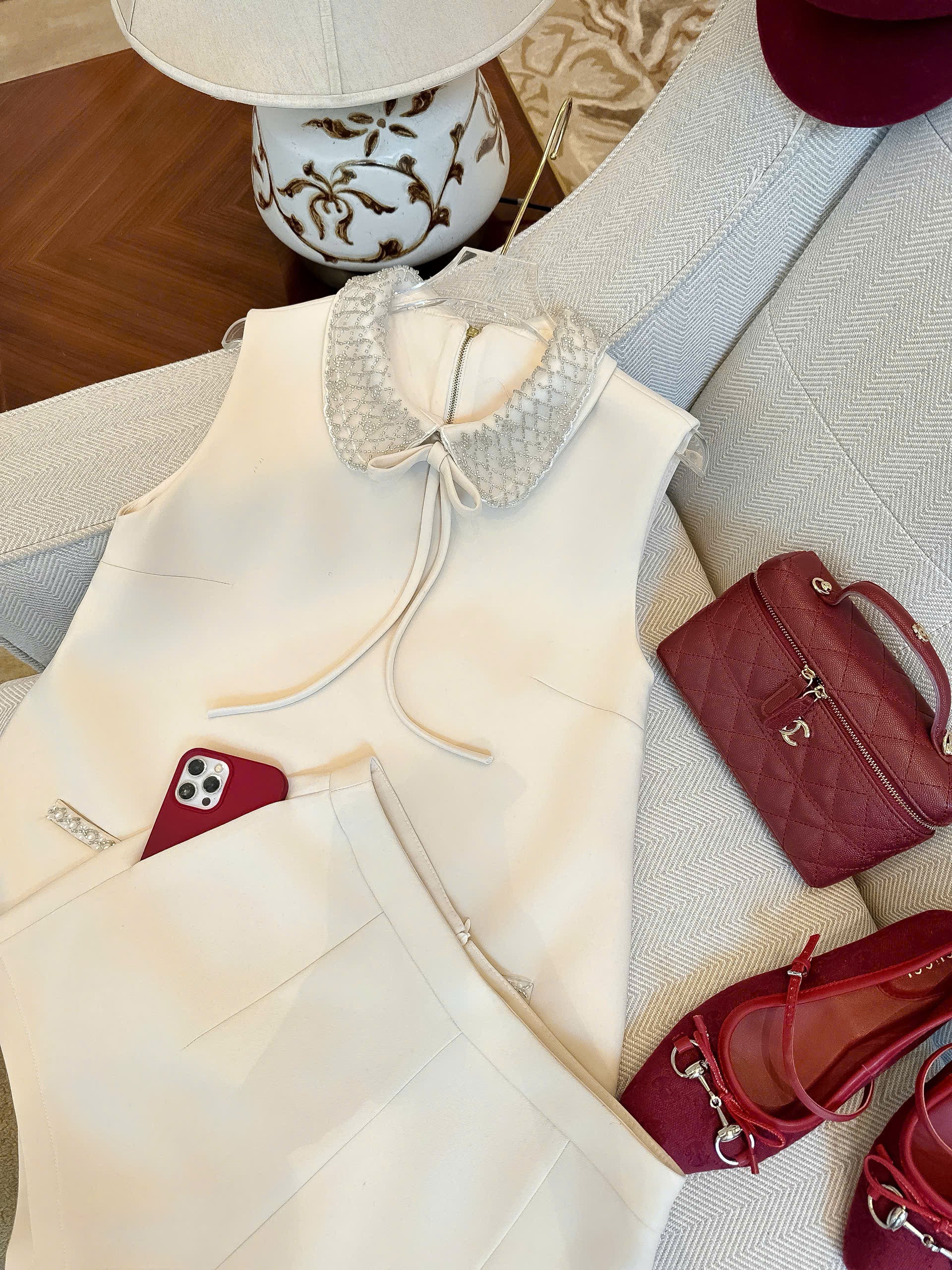 Scalloped Collar Set