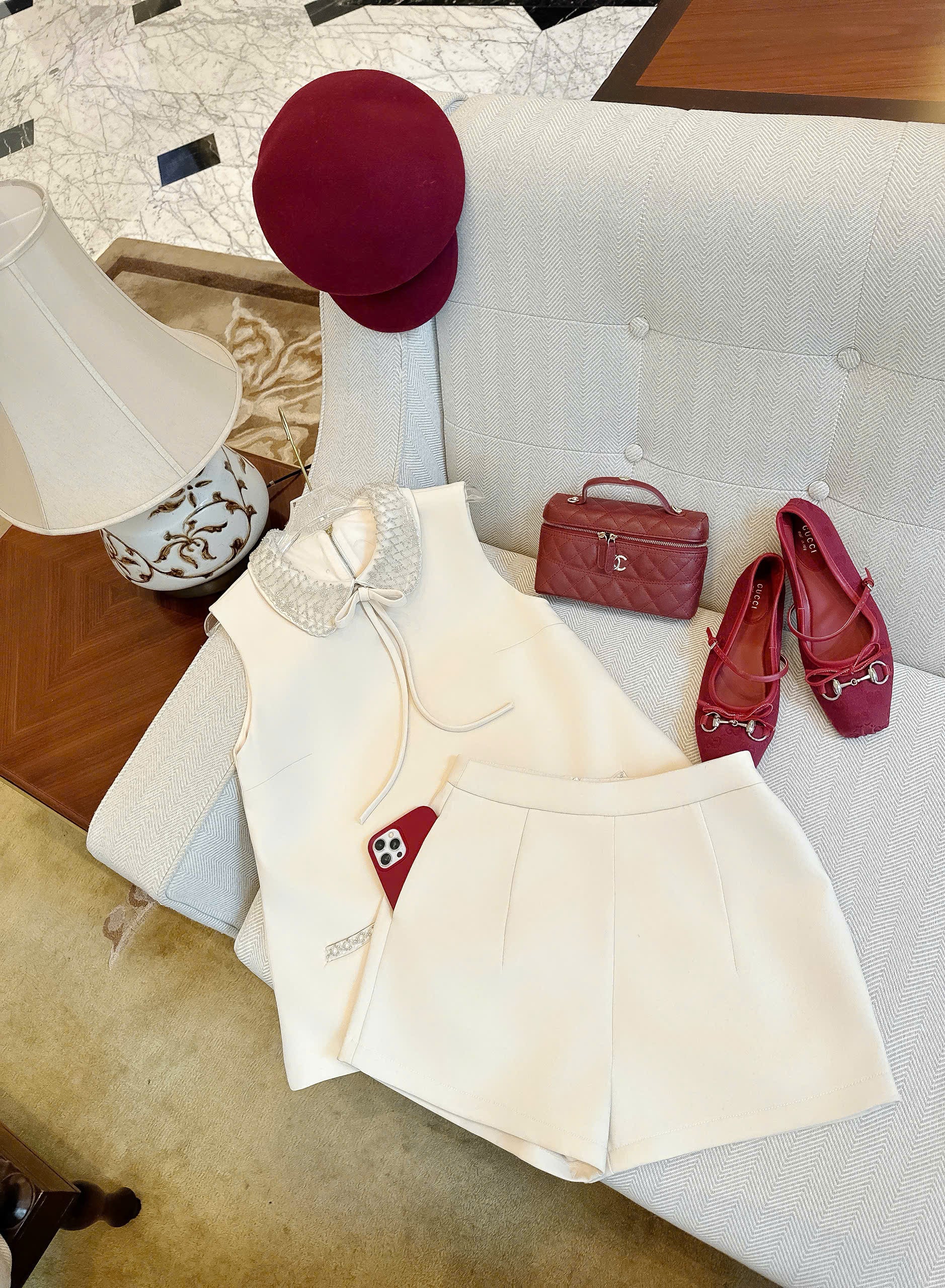 Scalloped Collar Set